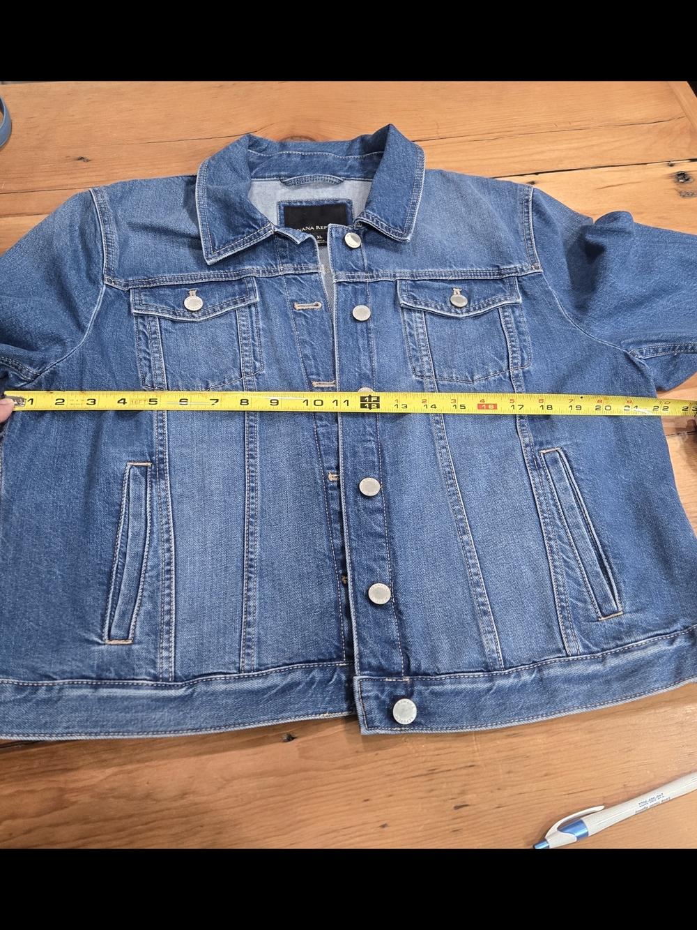 Banana Republic Classic Blue Denim Jacket - Picture 8 of 9